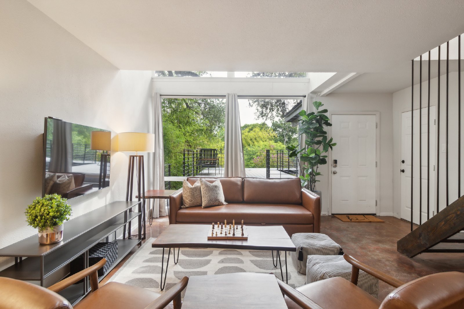 1501 Rockdale Circle - B property image