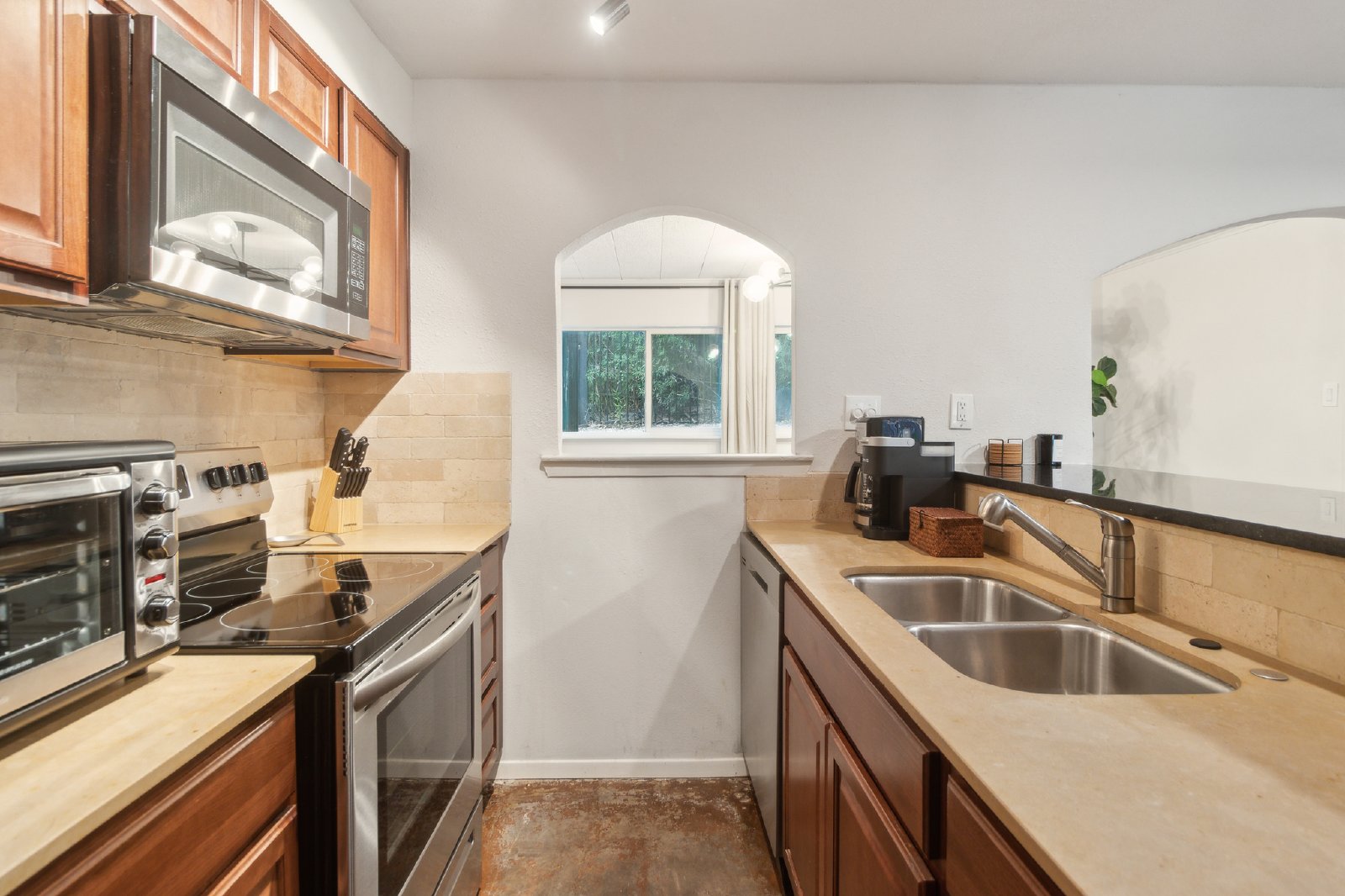 1501 Rockdale Circle - B property image