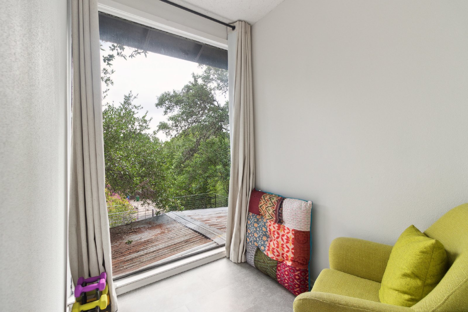 1501 Rockdale Circle - B property image