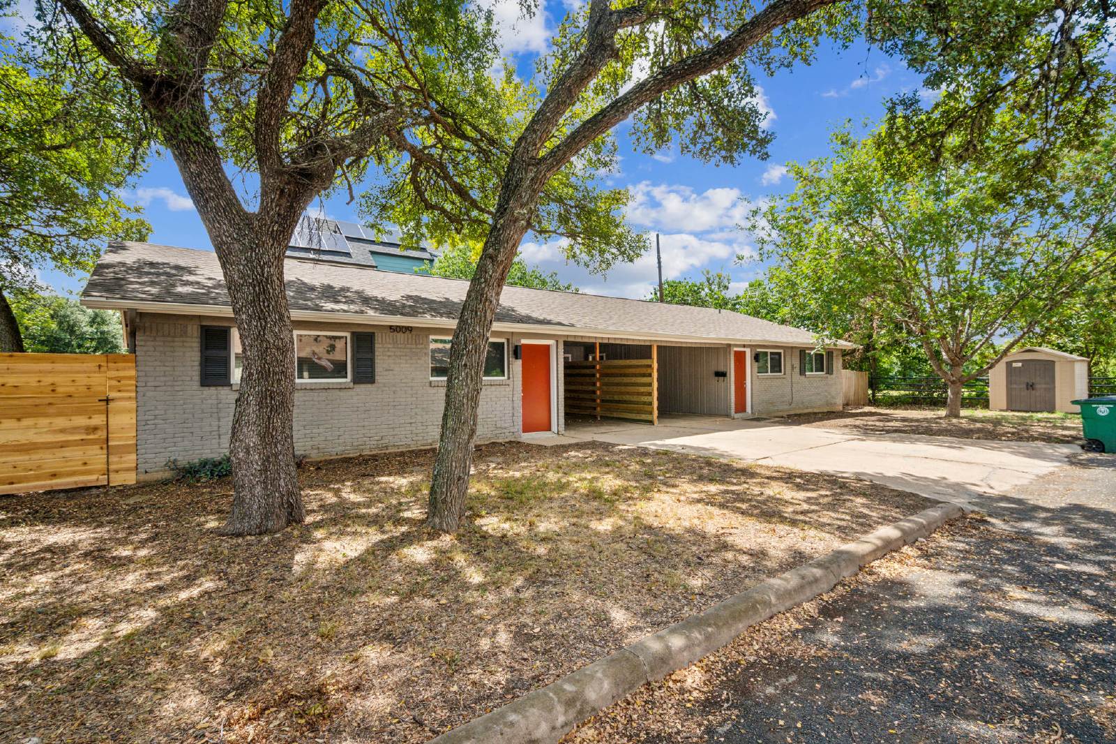 5009 Brighton Road - A property image