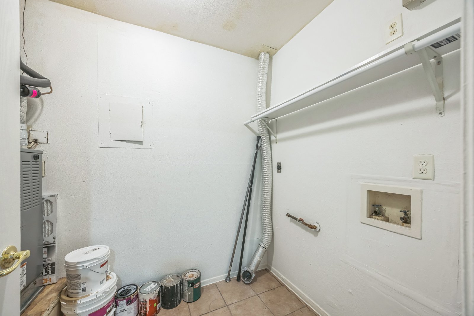 5725 Alsace Trail - 1 property image
