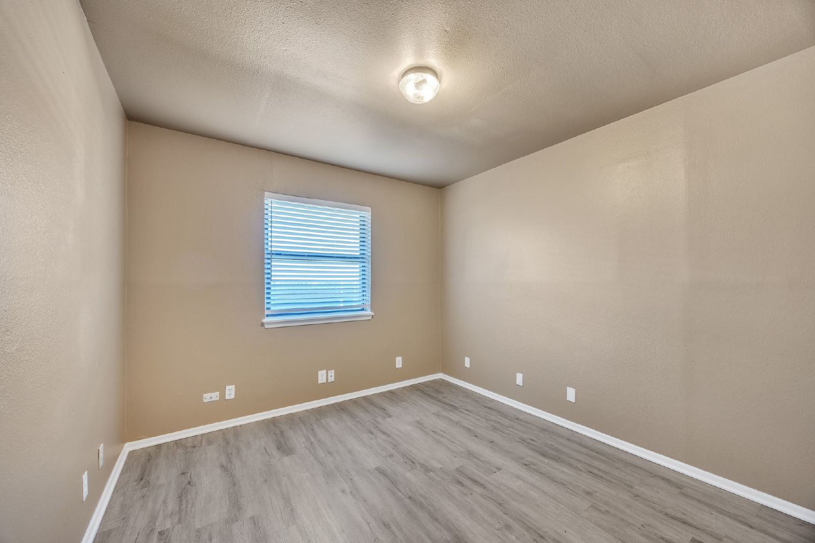 5725 Alsace Trail - 1 property image