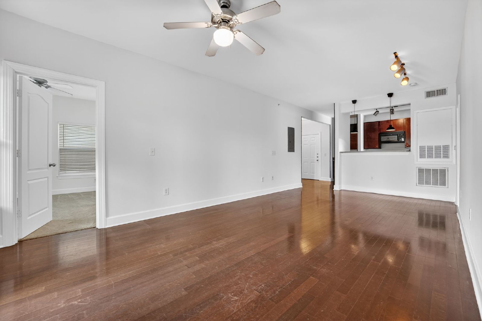 1901 Crossing Place #2202 - 1 property image