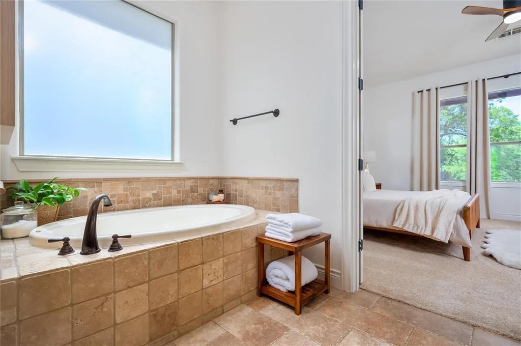 15 Chandon Lane - 1 property image